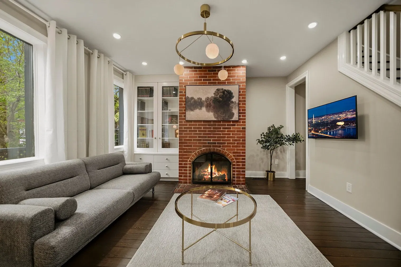 2 bed, 1.5 bath, $6,038 — Photo 4
