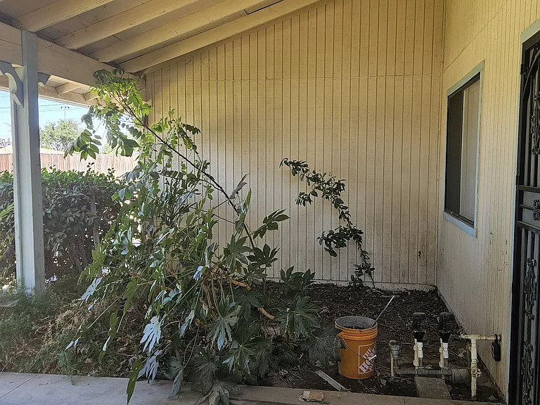 4782 E Thomas Ave — Photo 3
