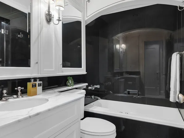 930 5th Avenue image 8 of 9