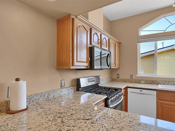 4th image of 4054 Gray Fox Hts