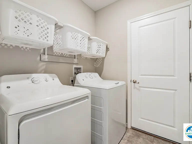 10231 Boggy Moss Dr — Photo 38