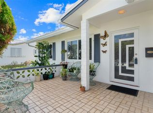 6700 NW 75th St, Tamarac, FL 33321