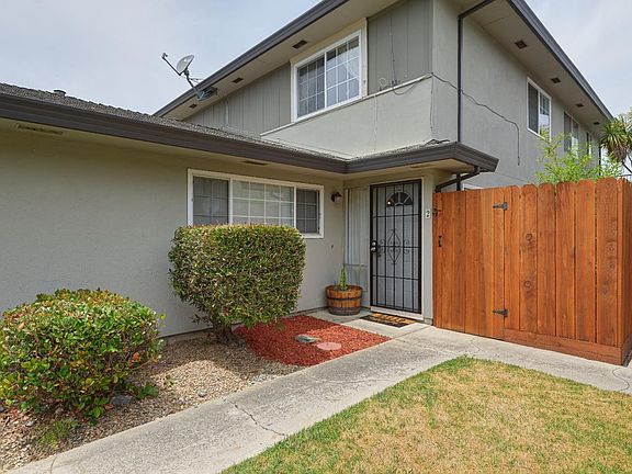 2nd image of 1339 Shawn Dr Unit 2
