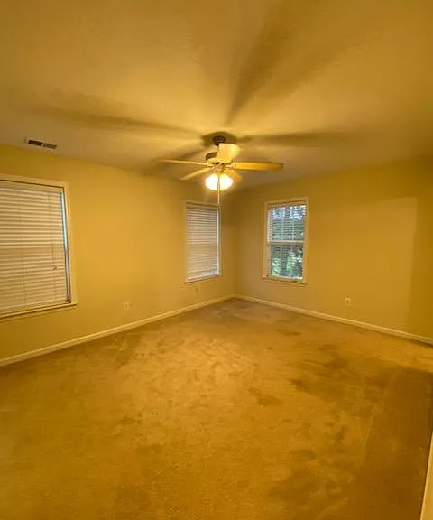 1714 Heights Cir NW — Photo 1