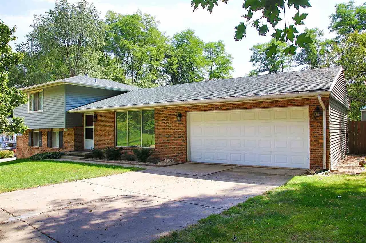4904 W Woodfern Rd photo 1