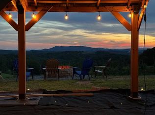 318 Beamers Knob Rd, Fancy Gap, VA 24328