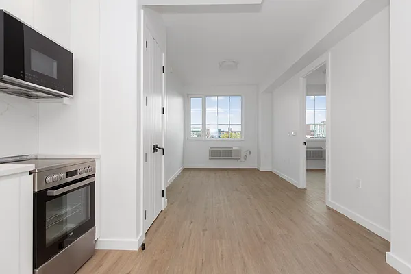 Rented by Nooklyn NYC LLC | media 28