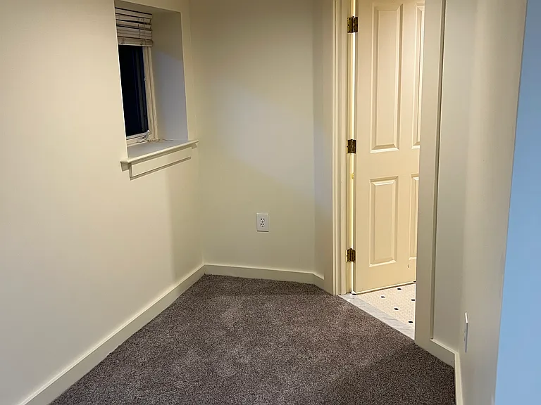 1628 SE Ladd Ave #A — Photo 17