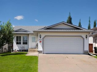 55 E Edgewood Dr, Camrose, AB T4V4Z3