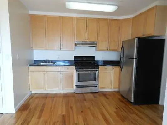 Rented by Urban Realty NYC | media 9