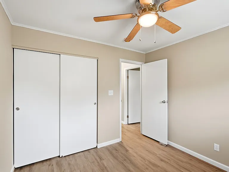 3920 Pobst Dr — Photo 18