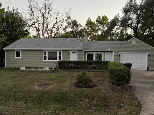 61 Corman Ct, Decatur, IL 62521