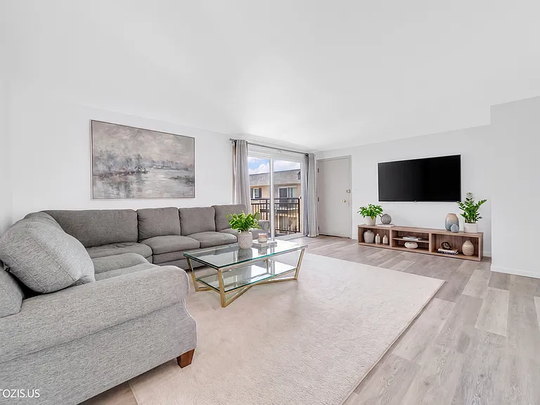 Living Room, Virtually Staged