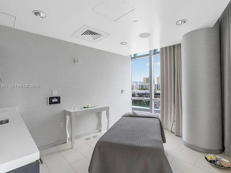 17121 Collins Ave #903 — Photo 32
