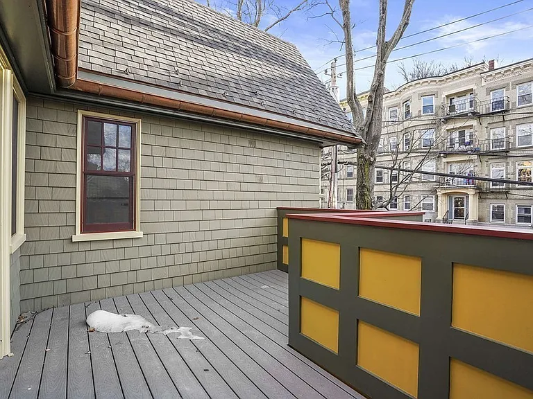 165 Winthrop Rd #D — Photo 14