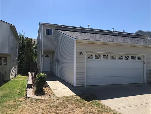 247 NW Clay Ct Photo 1