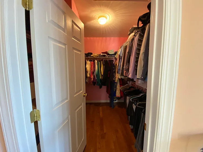 Walk-in closet