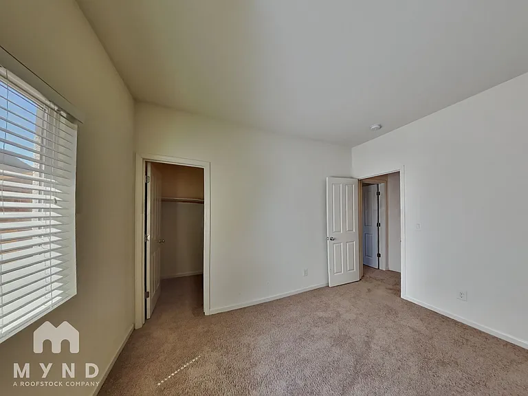 14320 Loyola Dr — Photo 16