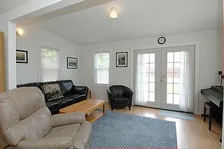 1383 Sherwood Ave photo 1