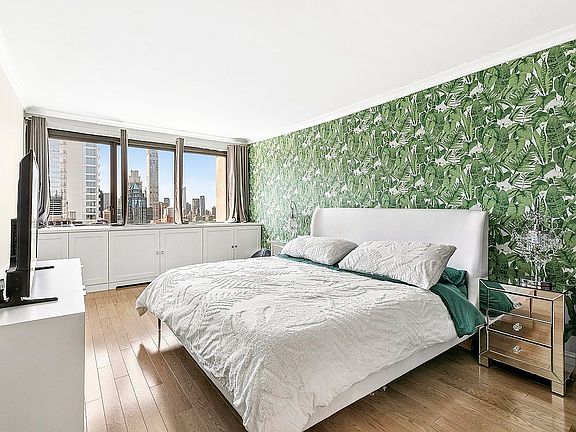 5th image of 300 E 59th St APT 3504