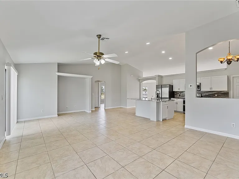 1240 NW 22nd Pl — Photo 21