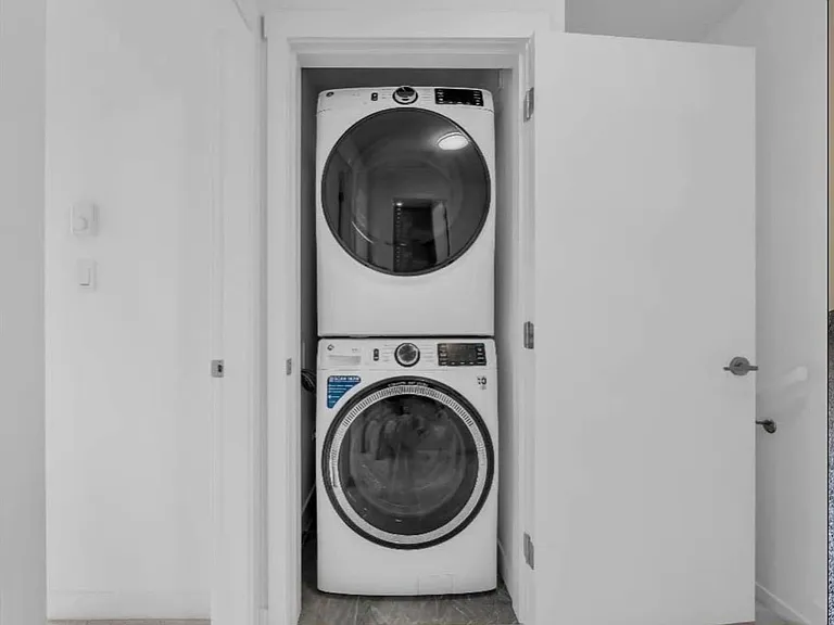 4300 Thompson Rd #110 — Photo 8