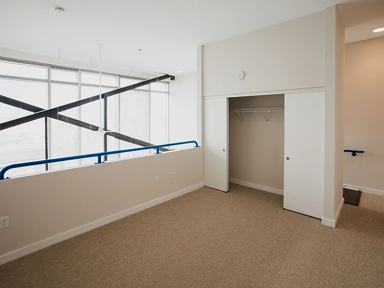 225 N Calvert — Photo 42
