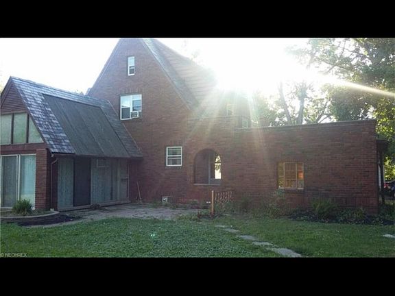 5th image of 835 Broad Blvd