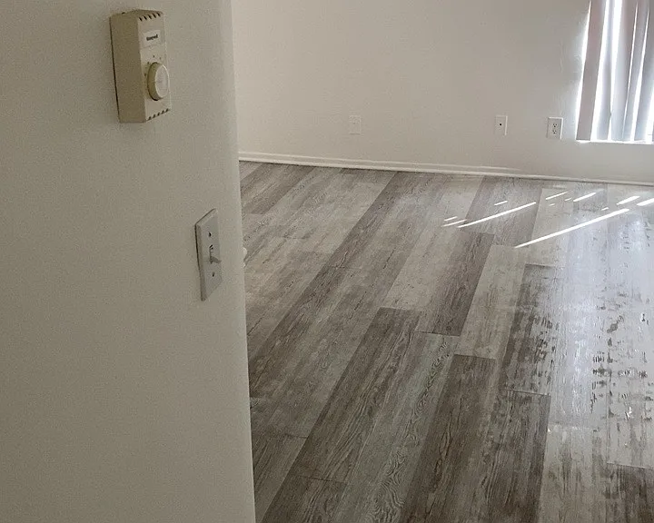 1428 Kelton Ave #301 — Photo 3