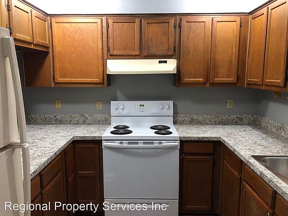 4th image of 2903 Woodrich Dr #C