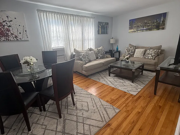 42 Winchester Ave #2A — Photo 9