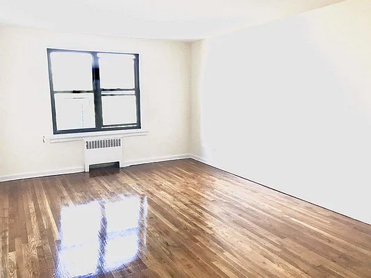 Rented by Padsters Realty LLC | media 9