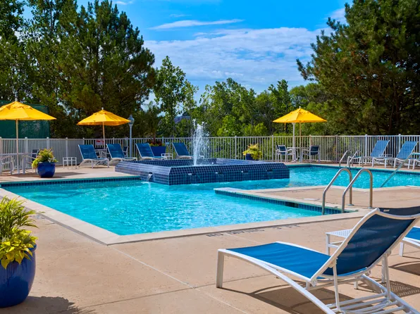 Briar Cove Apartments