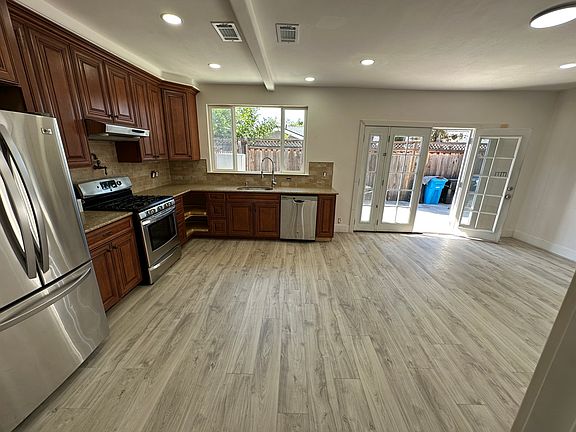 3rd image of 4231 Davis St #2A
