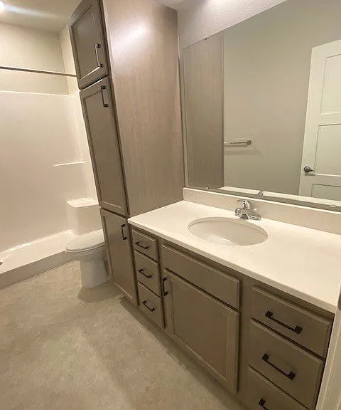 Carlson Place Apartments — Photo 18