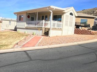 94 Redbluff Dr, Hurricane, UT 84737
