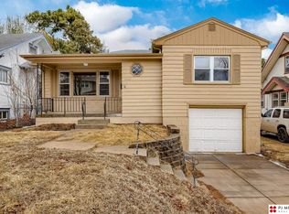 2565 Bauman Ave, Omaha, NE 68112