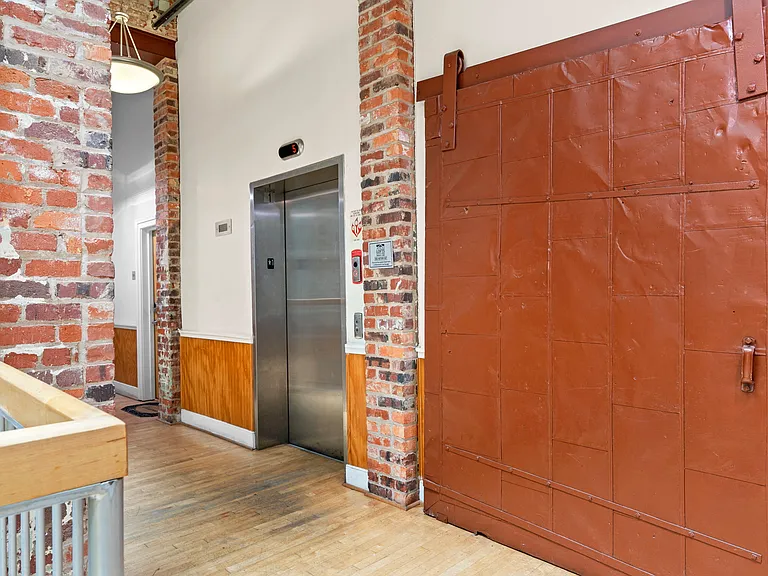 Atrium Lofts at Cold Storage — Photo 25
