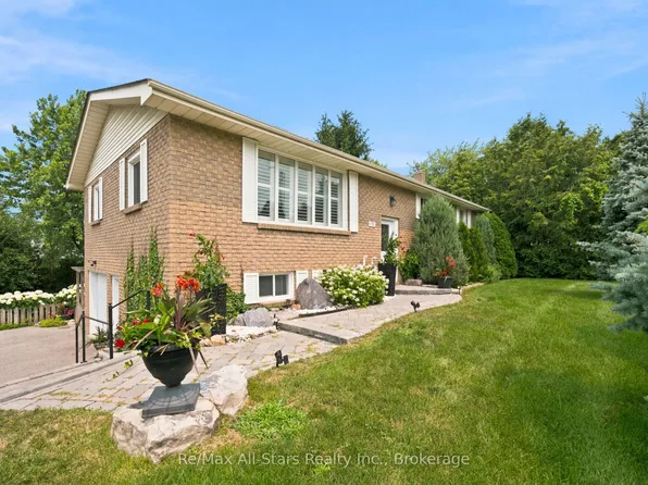 1781 Scugog St, Scugog, ON L9L 1J6