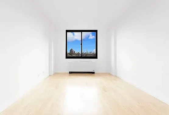2186 Fifth Avenue — Photo 3