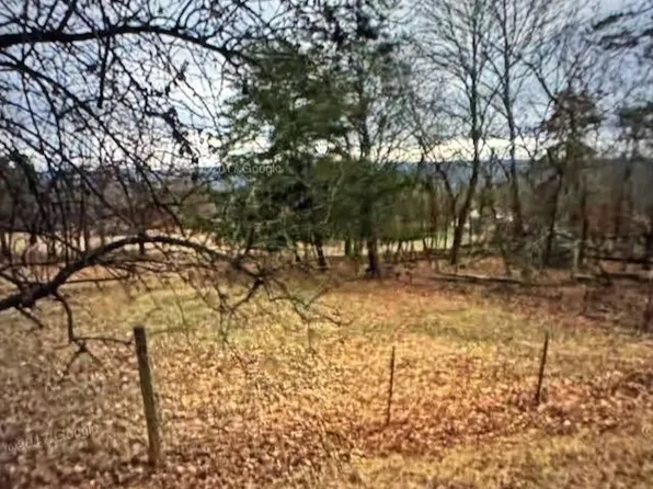 119 Alabama Ave #6, Etowah, TN 37331