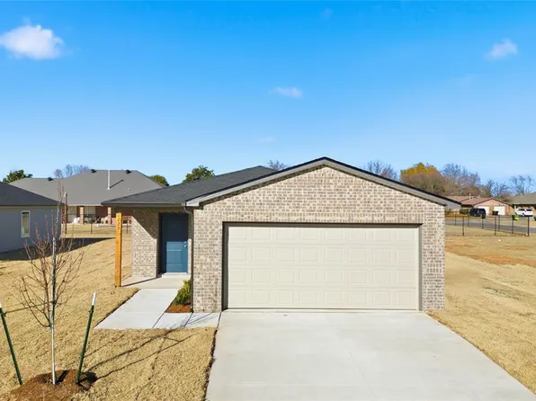 1225 Southbrook Dr, Purcell, OK 73080