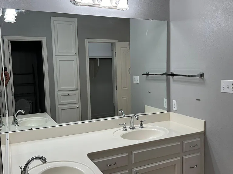 18548 Lake Camellia Ave — Photo 10