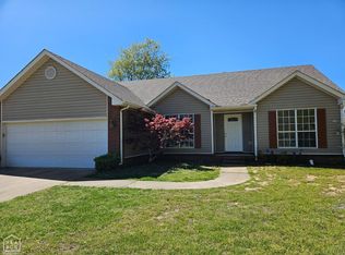 211 Hunters Ridge Dr, Jonesboro, AR 72404