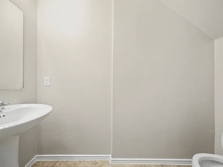 1100 Jackson Ln — Photo 17