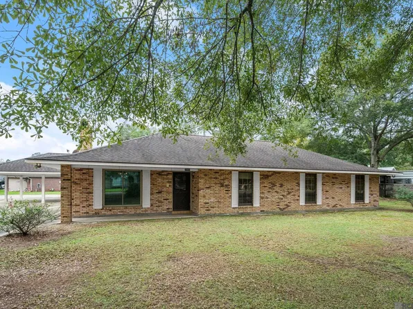 30460 Staffordshire Ct, Walker, LA 70785