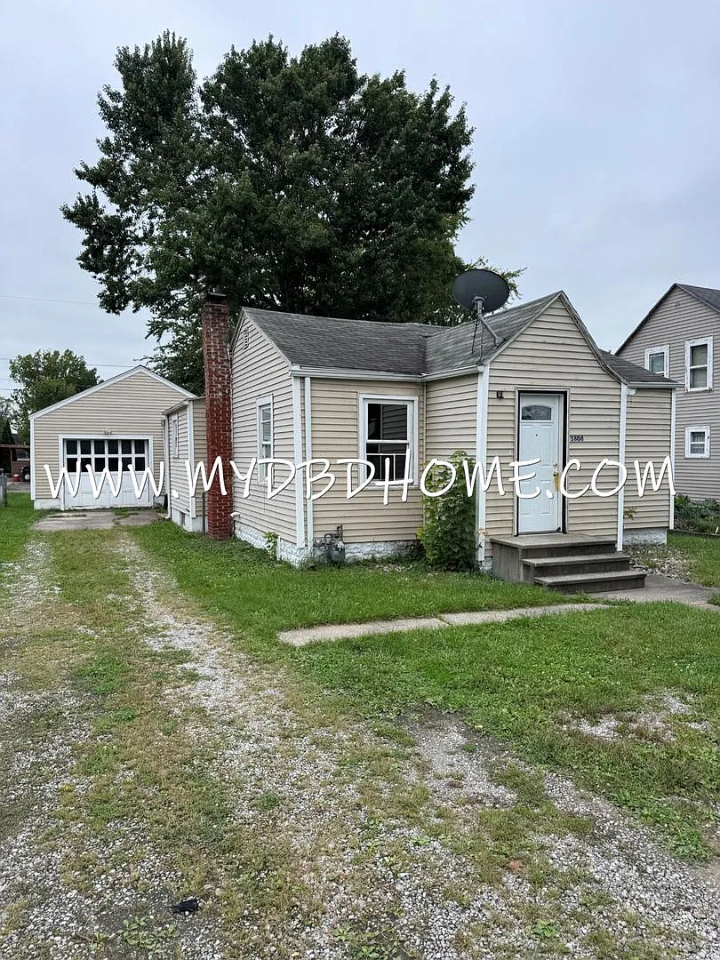 3808 Eastway Dr. — Photo 1