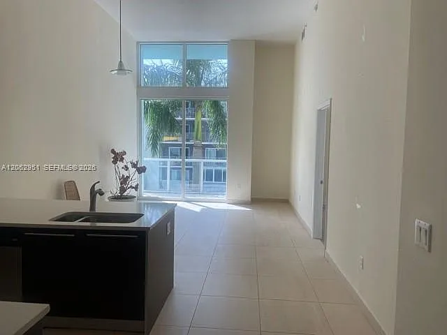 1900 N Bayshore Dr #511 — Photo 3
