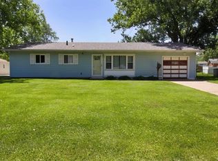 2830 27th Ave, Rock Island, IL