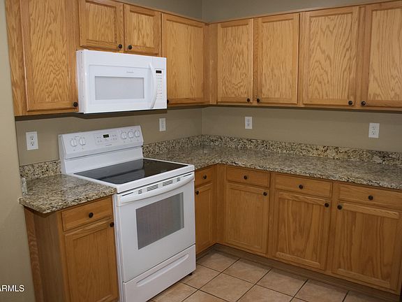 5th image of 2337 E 39TH Avenue